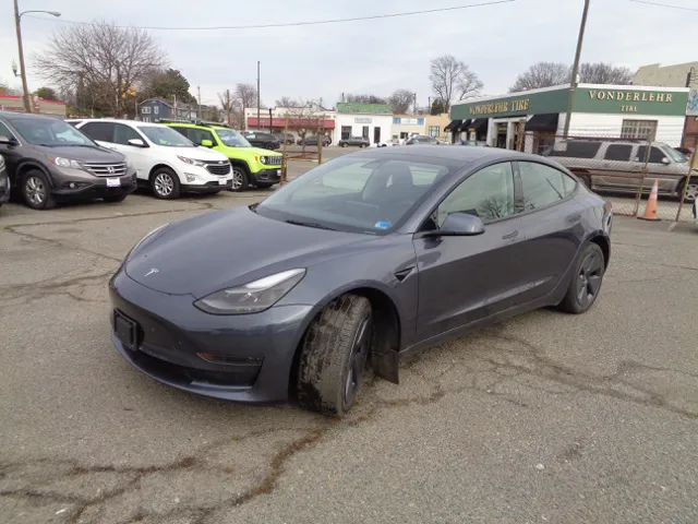 2023 Tesla Model 3 Base