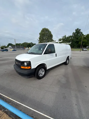 2017 Chevrolet Express 2500 Work Van HD's photo