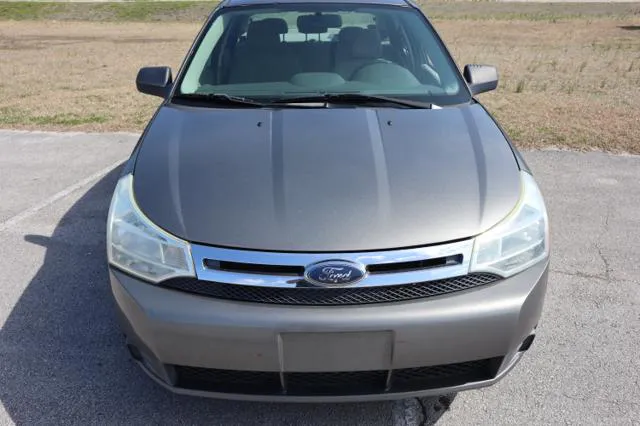 2010 Ford Focus SE - Photo 41