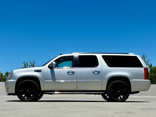 2012 Cadillac Escalade ESV Base - Photo 8