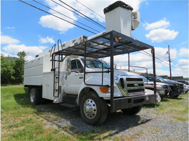 2007 Ford F-750's photo
