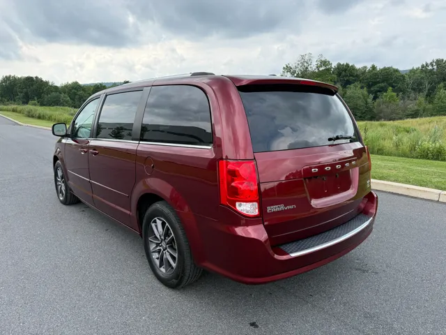 2017 Dodge Grand Caravan SXT - Photo 6
