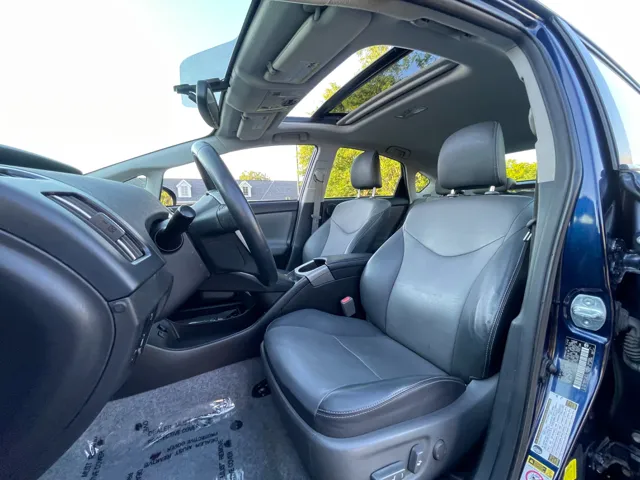 2014 Toyota Prius Four - Photo 10