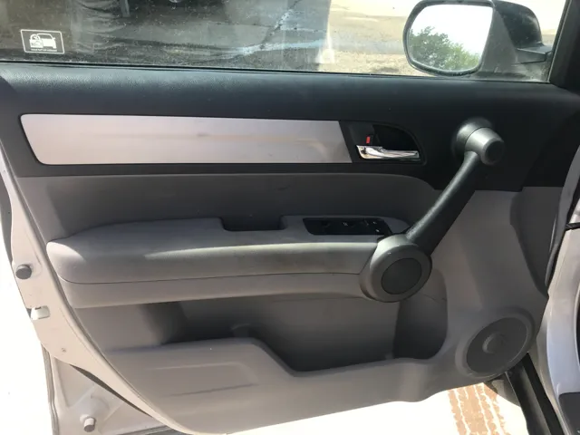 2010 Honda CR-V LX - Photo 9