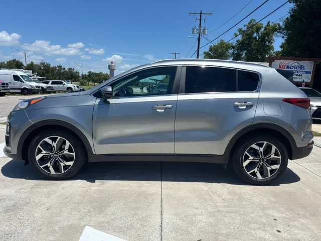 2020 Kia Sportage EX - Photo 2