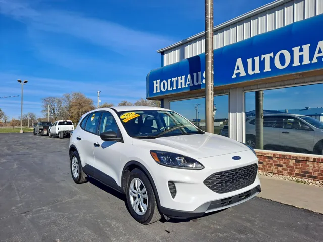 2021 Ford Escape S's photo