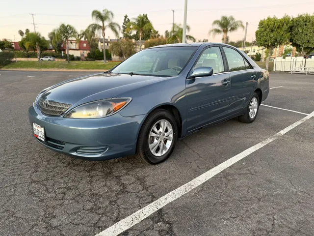 2004 Toyota Camry LE V6