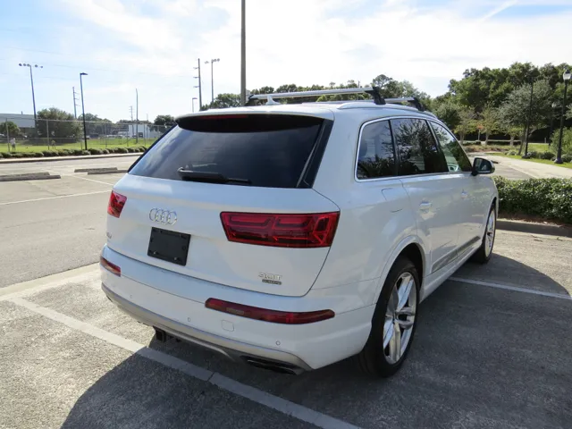 2018 Audi Q7 Prestige photo 4