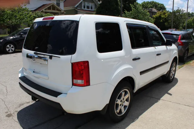 2010 Honda Pilot LX photo 2
