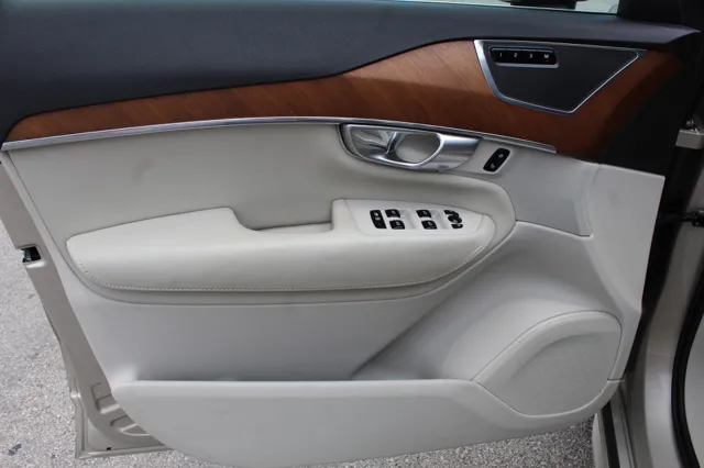 2018 Volvo XC90 Inscription photo 10