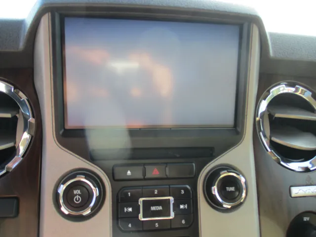 2015 Ford F-250 Lariat photo 7