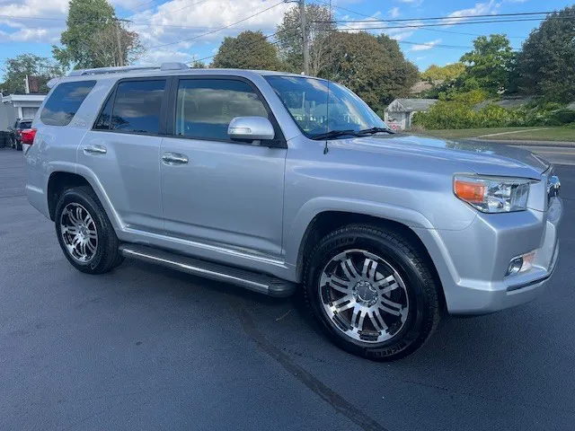 2011 Toyota 4Runner photo 2