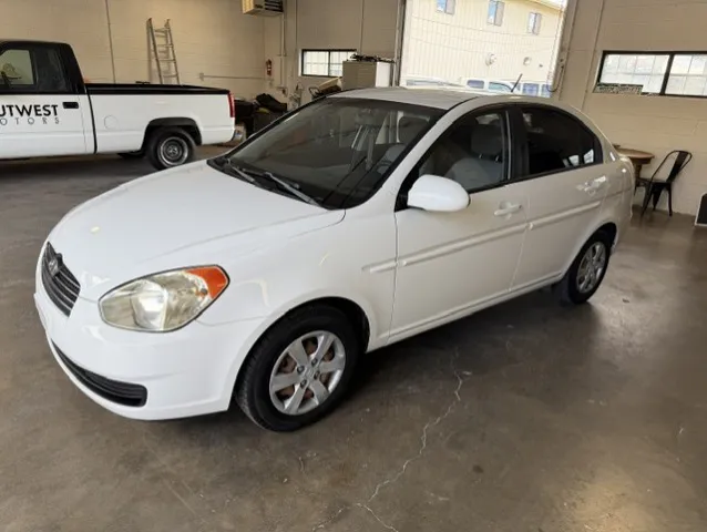 2008 Hyundai Accent GLS - Photo 6