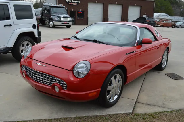 2002 Ford Thunderbird Premium's photo