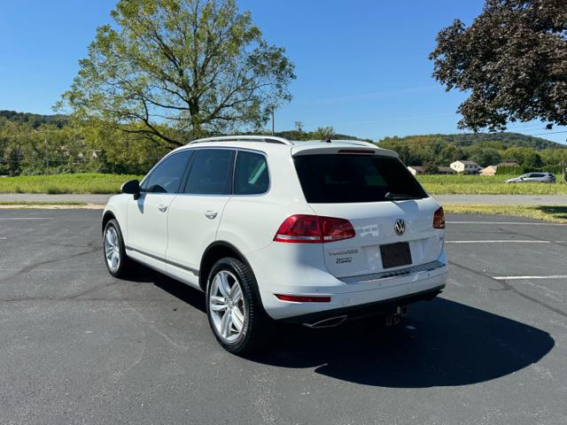 2012 Volkswagen Touareg Executive TDI