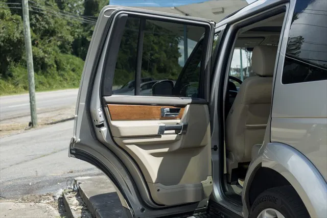 2016 Land Rover LR4 HSE - Photo 12