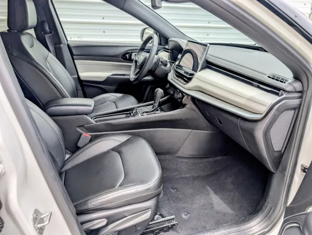 2025 Jeep Compass Limited - Photo 18