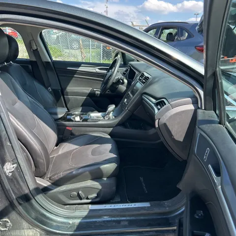 2016 Ford Fusion Titanium - Photo 17