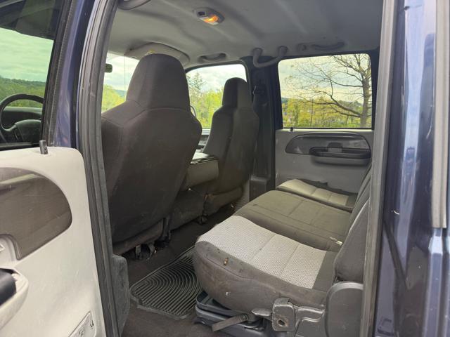 2004 Ford F-250 SD XLT Crew Cab 4WD