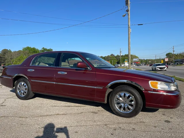 2000 Lincoln Town Car 