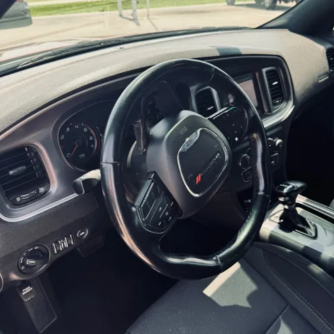 2019 Dodge Charger SXT - Photo 9