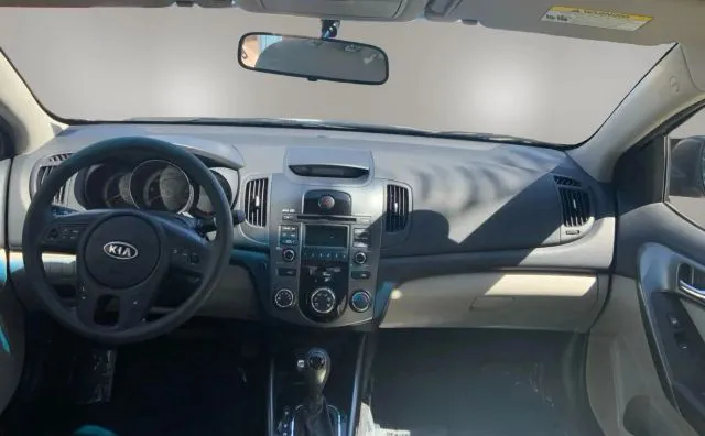 2013 Kia Forte EX - Photo 10