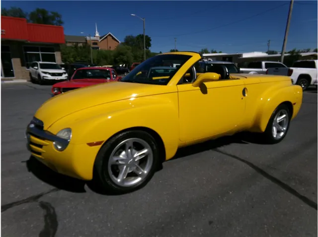 2004 Chevrolet SSR LS