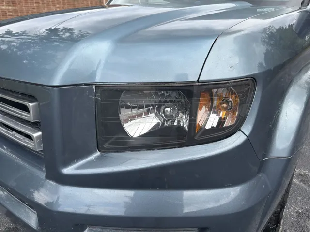 2006 Honda Ridgeline RT photo 5
