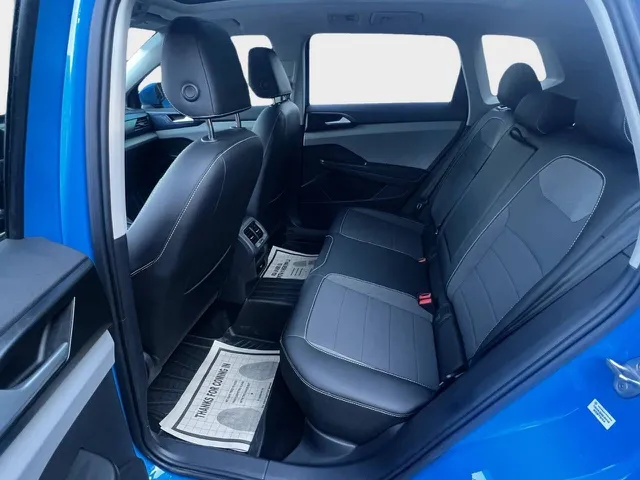 2022 Volkswagen Taos SE - Photo 11