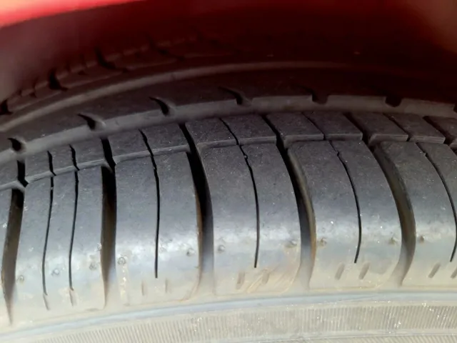 2007 Saturn Sky Roadster - Photo 16