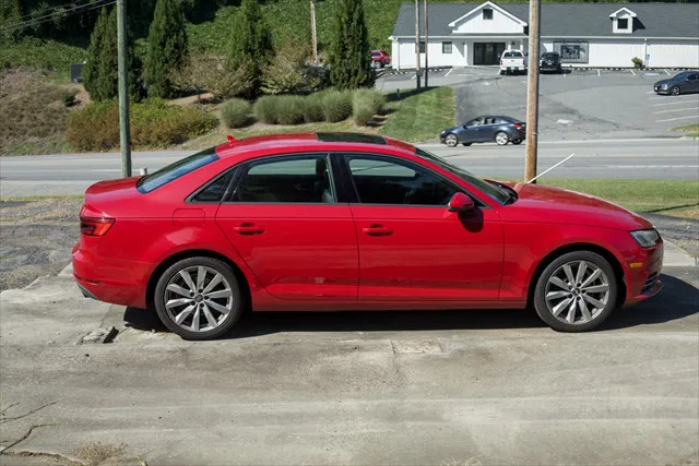2017 Audi A4 Premium - Photo 7