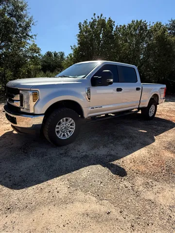 2019 Ford F-250 Super Duty XL's photo