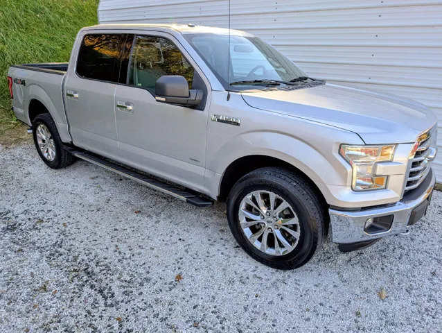 2015 Ford F-150 XLT's photo