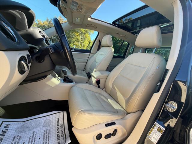 2013 Volkswagen Tiguan 2.0T SEL 4Motion