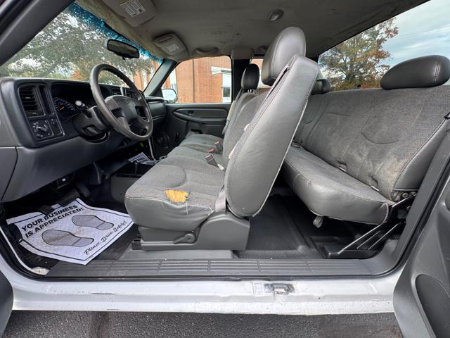 2005 Chevrolet Silverado 1500 Ext. Cab Long Bed 4WD
