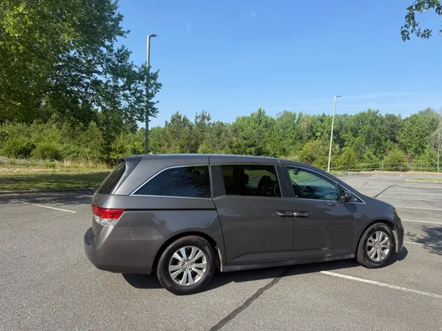 2015 Honda Odyssey EX-L - Photo 3