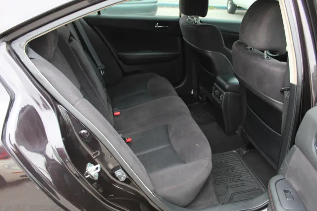 2013 Nissan Maxima - Photo 17