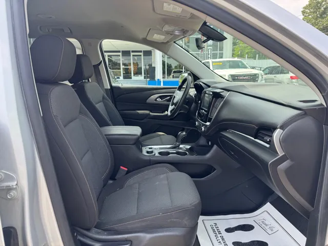 2019 Chevrolet Traverse LS - Photo 10