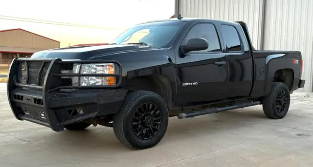 2011 Chevrolet Silverado 2500HD LT's photo