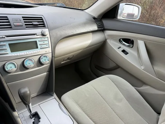2007 Toyota Camry LE - Photo 17