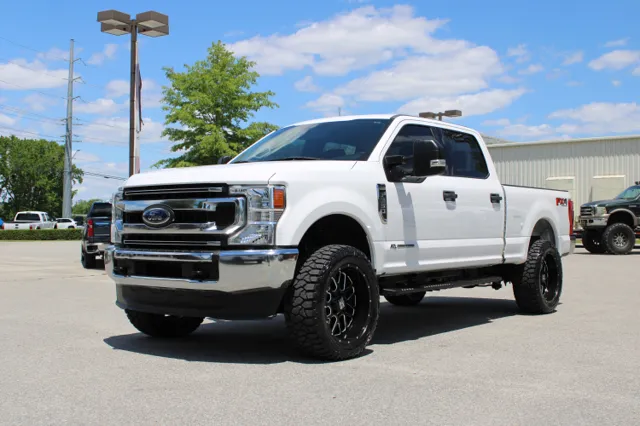 2020 Ford F-250 XLT 4x4 Crew Cab 8' Box's photo
