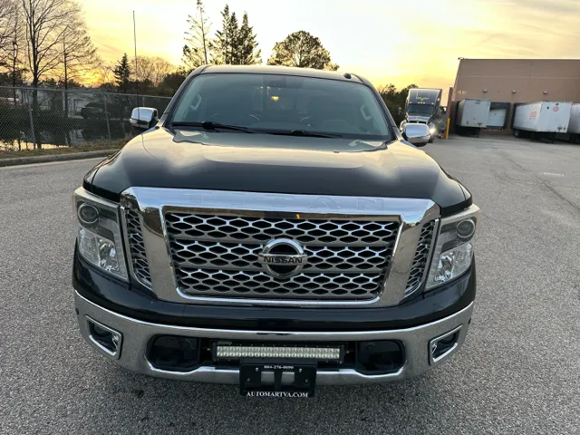 2017 Nissan Titan SL - Photo 32