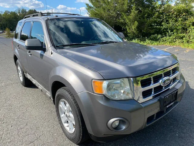 2009 Ford Escape XLT photo 3