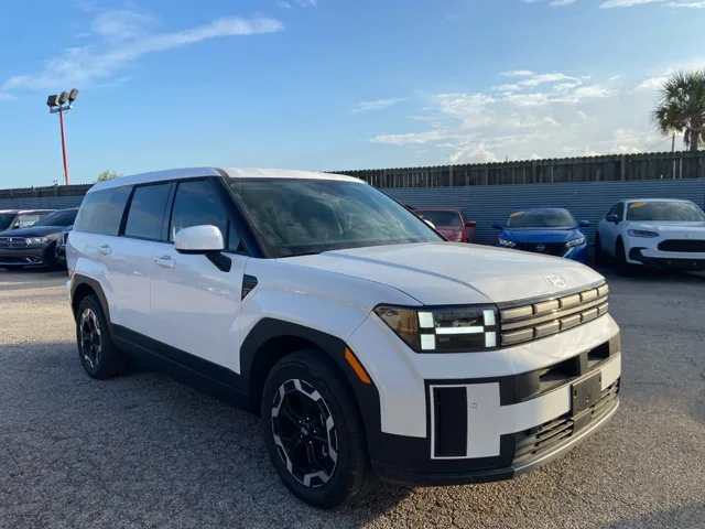 2025 Hyundai Santa Fe SE's photo