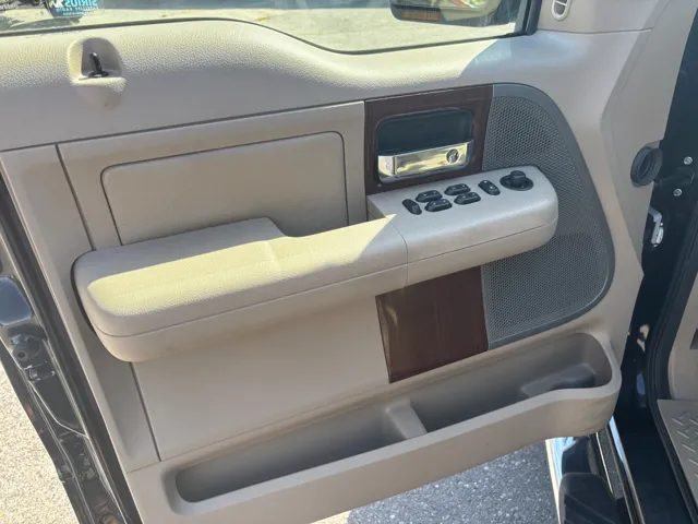 2008 Ford F-150 photo 18