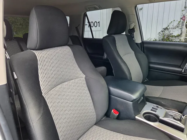 2016 Toyota 4Runner Base photo 26