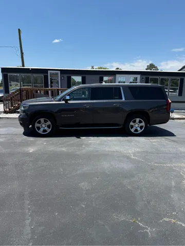 2017 Chevrolet Suburban 4WD 1500 Premier's photo