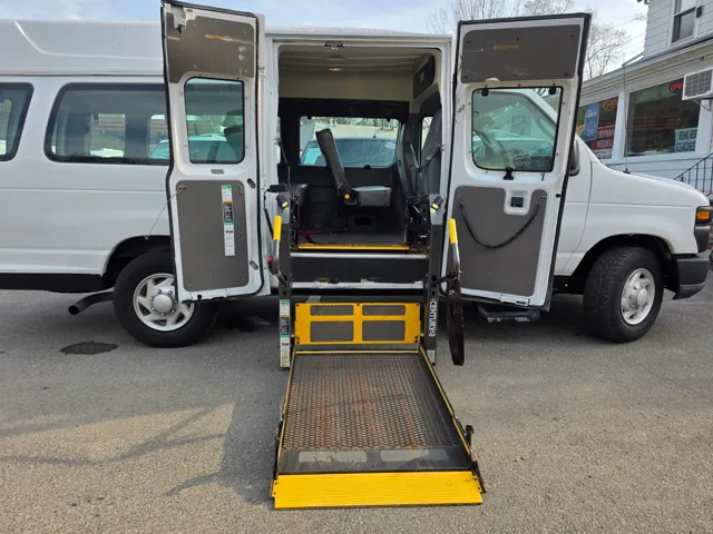 2013 Ford E-Series Econoline Van Commercial