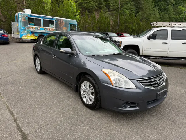 2012 Nissan Altima's photo