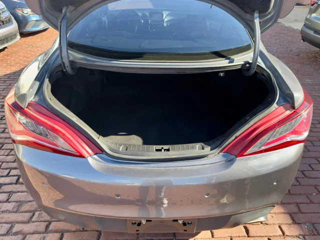 2016 Hyundai Genesis Coupe Ultimate - Photo 11